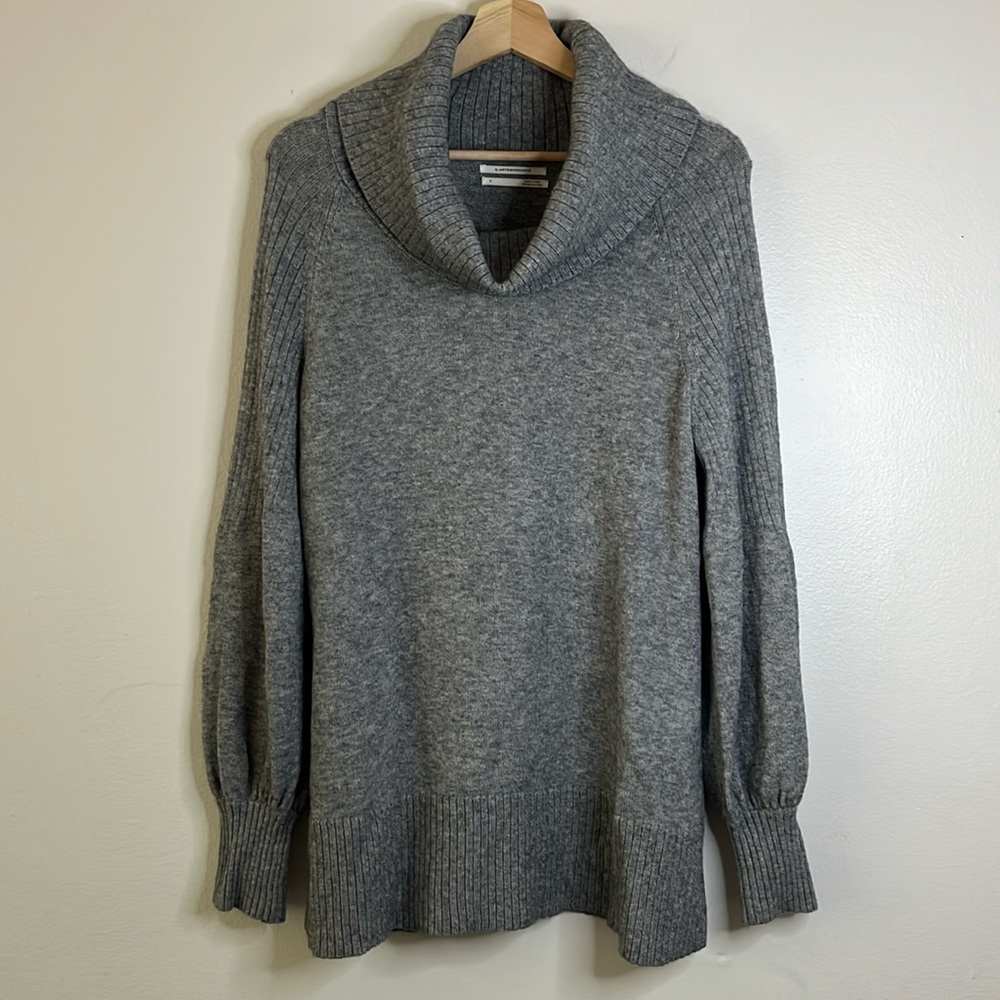 Anthropologie Cowl Neck Relaxed Fit Sweater in Gray size small